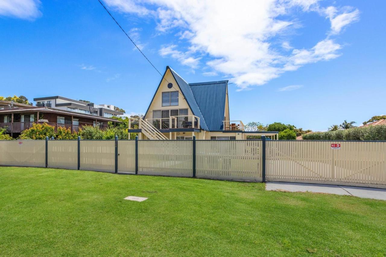 Rye Beach Chalet - Downstairs Only Villa Exterior photo